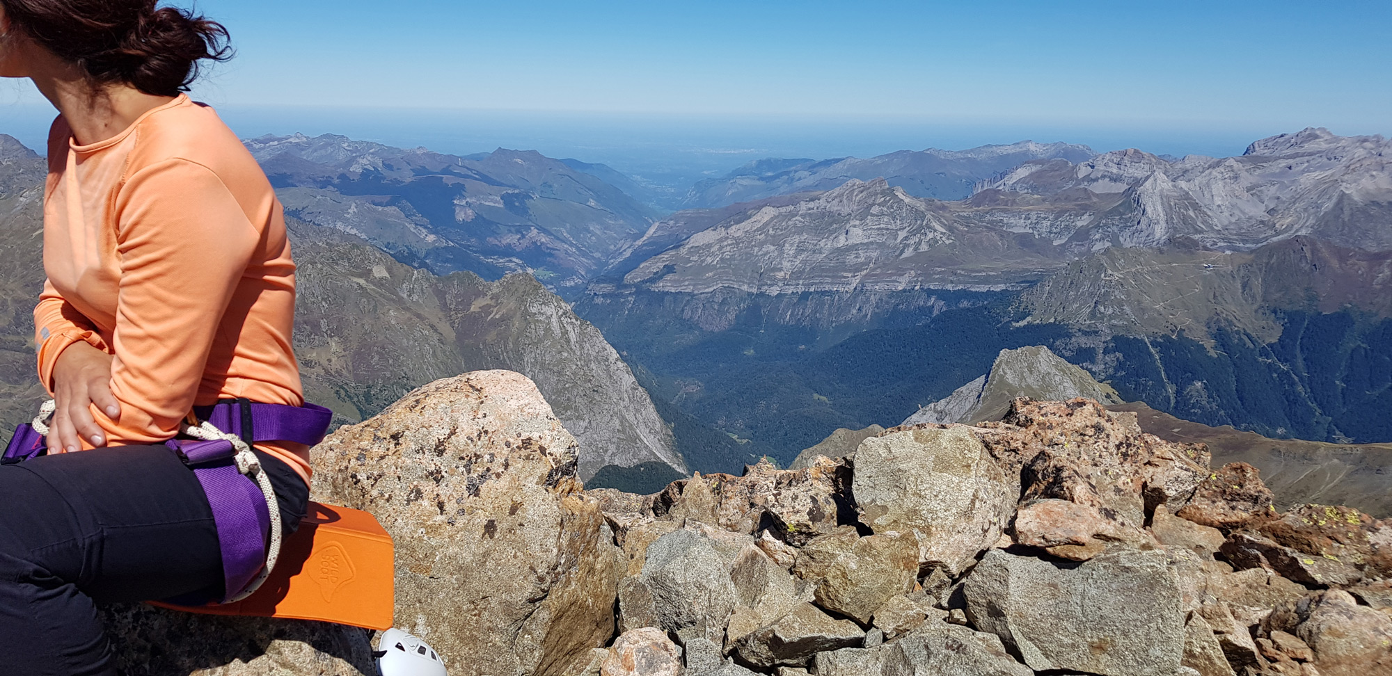 Carte relief des Pyrénées